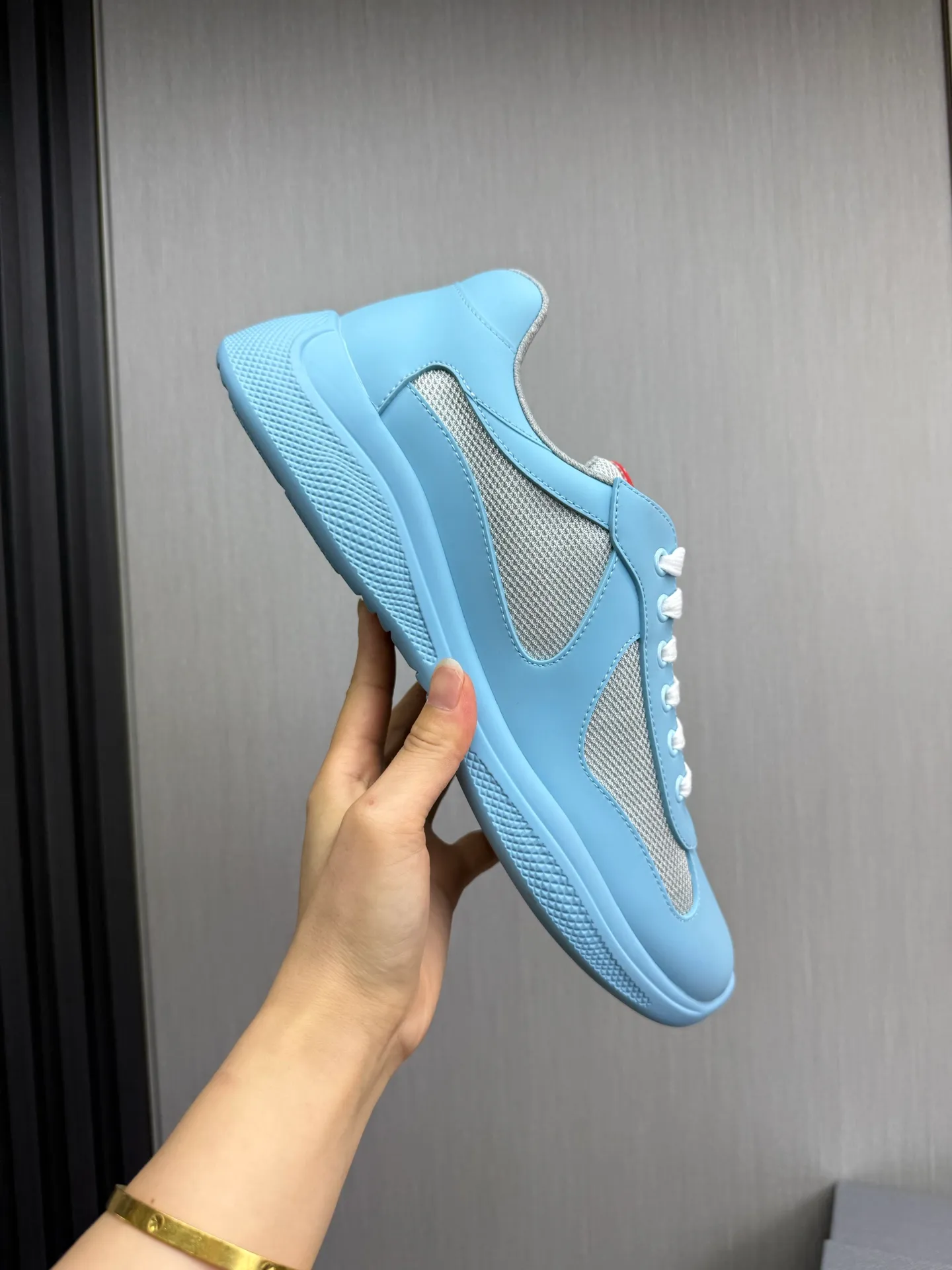 Men's shoes 640💰 [PRADA] Hot selling items🔥Must be recommended every day~~ Official website synchronized, 1:1 high quality shipments✔️ Imported cowhide fabric, rubber material + cowhide lining, original bottom, high-end airplane box packaging🎁 38-45 (38.45 custom-made, non-returnable)